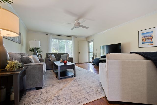 4487 Post Pl Apt 158, Nashville, TN 37205