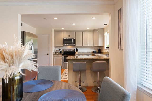 4487 Post Pl Apt 158, Nashville, TN 37205