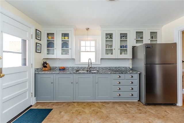 95 Nolbeth Drive, Warwick, RI 02888