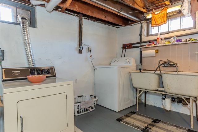 95 Nolbeth Drive, Warwick, RI 02888