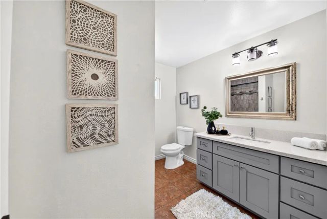 5401 Twin Lakes Drive, Cypress, CA 90630
