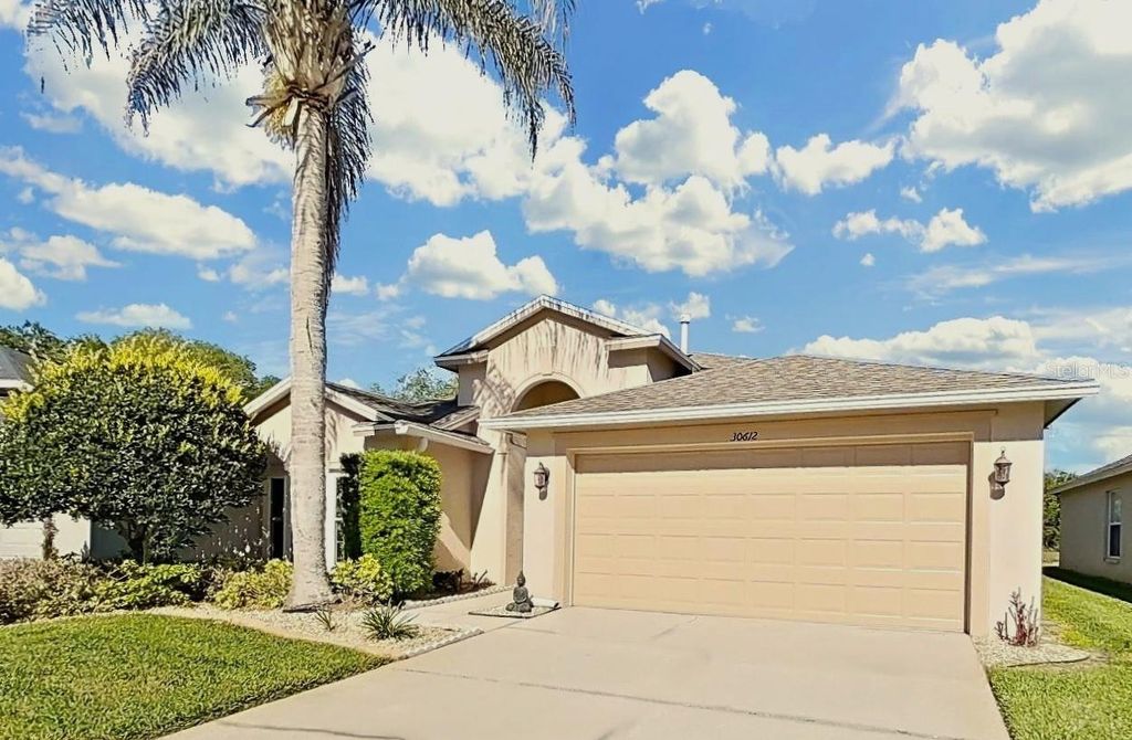 Image 2 of property listing at 30612 NICKERSON LOOP, Wesley Chapel, FL 33543