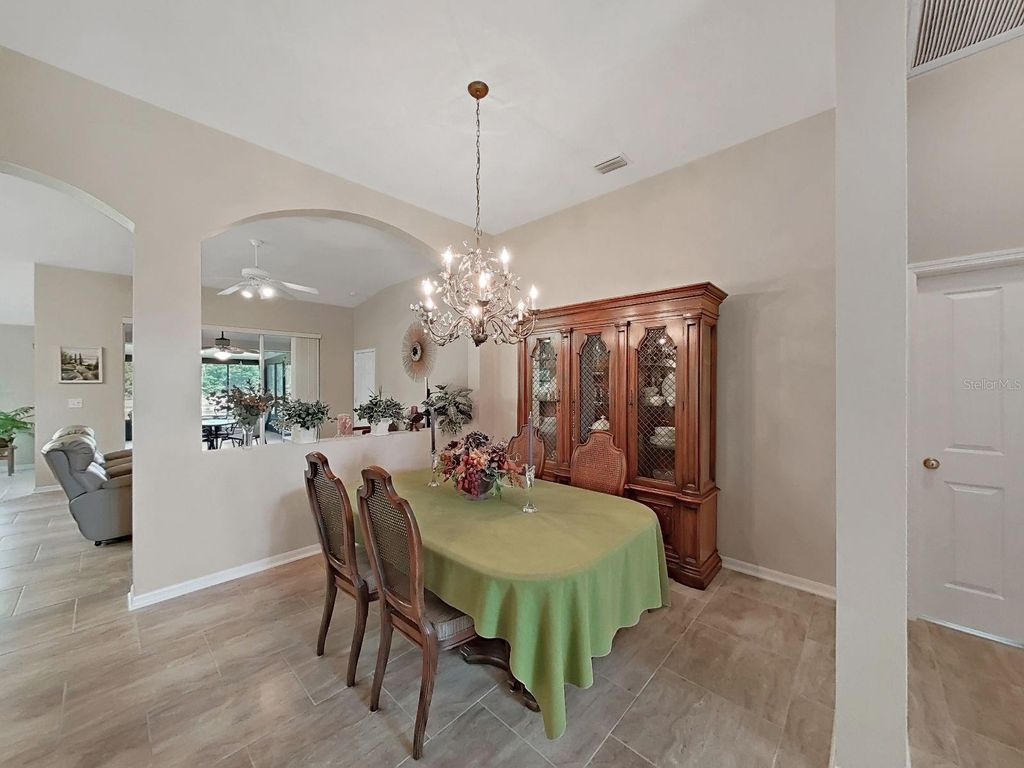 Image 11 of property listing at 30612 NICKERSON LOOP, Wesley Chapel, FL 33543