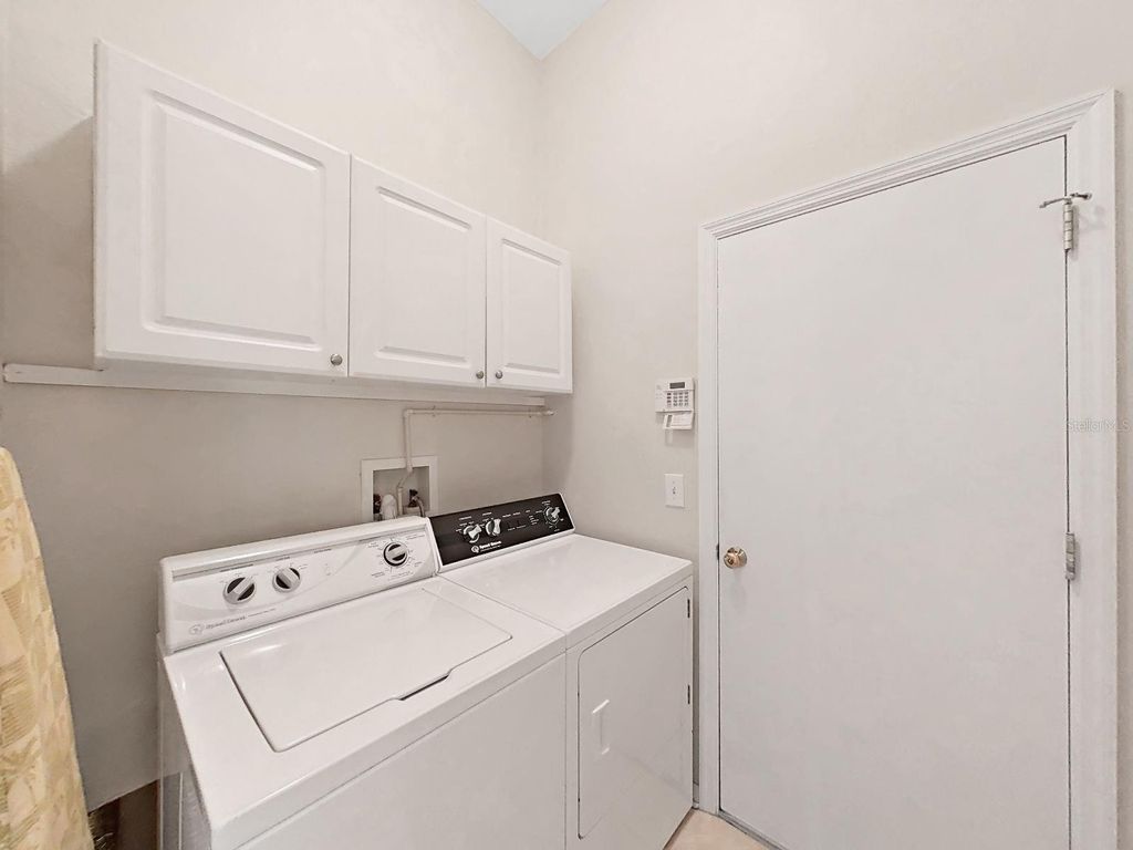 Image 38 of property listing at 30612 NICKERSON LOOP, Wesley Chapel, FL 33543