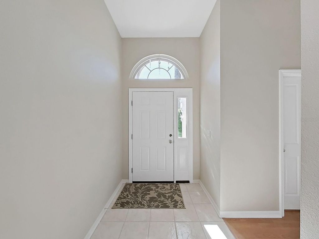 Image 5 of property listing at 30612 NICKERSON LOOP, Wesley Chapel, FL 33543
