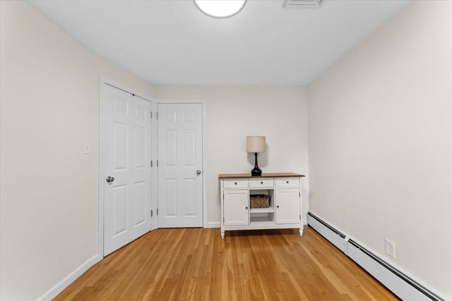 194 Holden St, Worcester, MA 01606