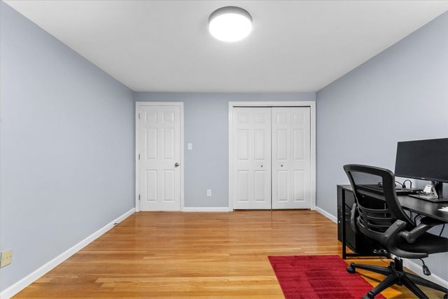 194 Holden St, Worcester, MA 01606