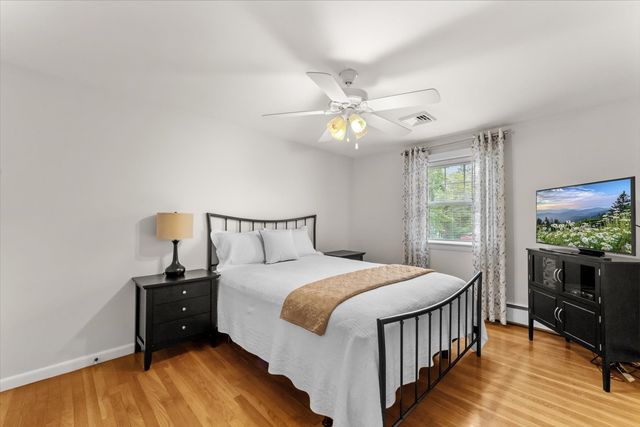 194 Holden St, Worcester, MA 01606
