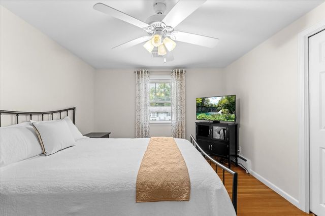 194 Holden St, Worcester, MA 01606