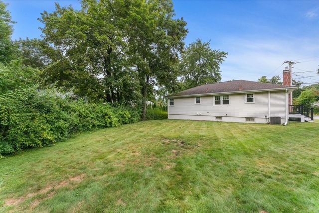 194 Holden St, Worcester, MA 01606