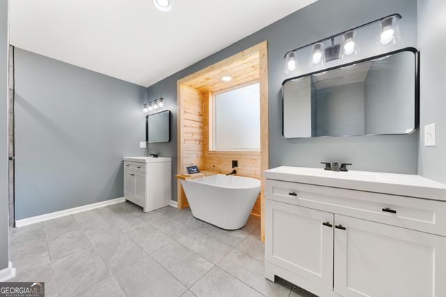 357 Woodridge Way, Royston, GA 30662