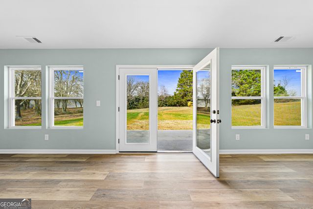 357 Woodridge Way, Royston, GA 30662