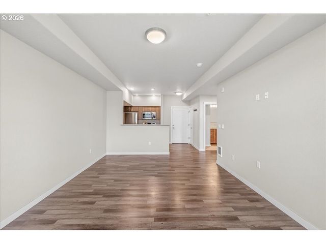 16401 Nw CHADWICK Way, Portland, OR 97229