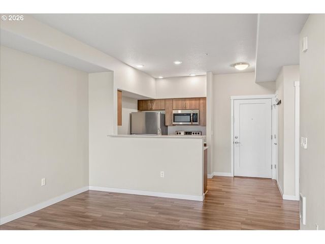 16401 Nw CHADWICK Way, Portland, OR 97229