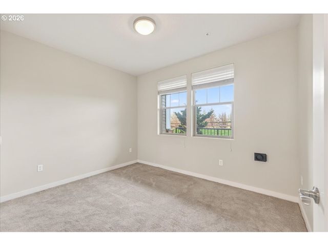 16401 Nw CHADWICK Way, Portland, OR 97229