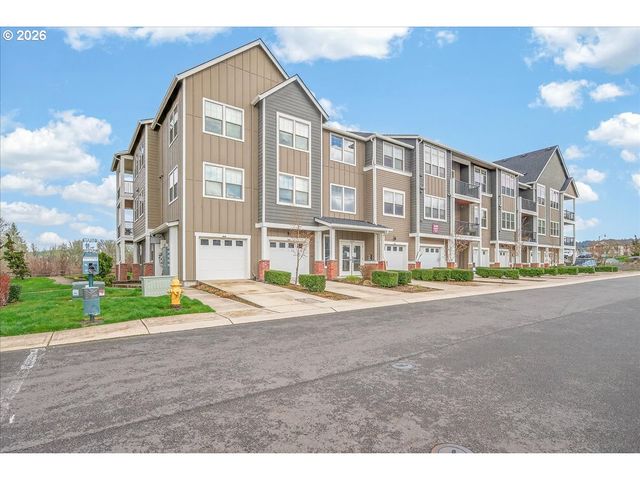 16401 Nw CHADWICK Way, Portland, OR 97229