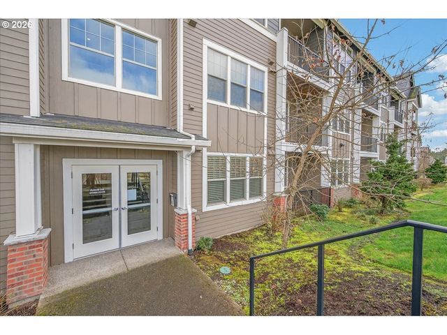 16401 Nw CHADWICK Way, Portland, OR 97229