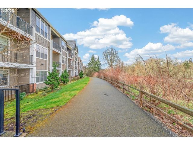 16401 Nw CHADWICK Way, Portland, OR 97229