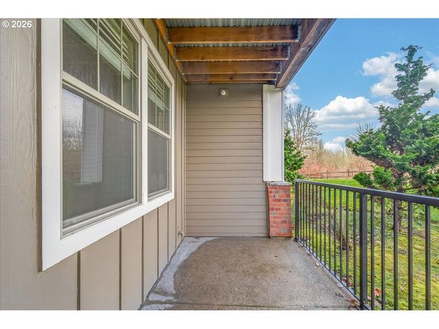 16401 Nw CHADWICK Way, Portland, OR 97229