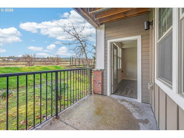 16401 Nw CHADWICK Way, Portland, OR 97229