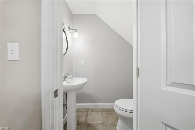 8708 Atlantic AVE, Virginia Beach, VA 23451