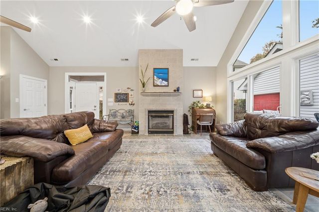 8708 Atlantic AVE, Virginia Beach, VA 23451