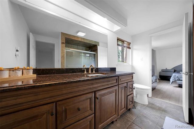 30615 Scrivo Drive, Warren, MI 48092