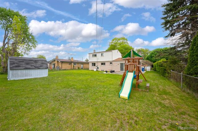 30615 Scrivo Drive, Warren, MI 48092