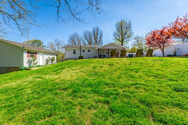 1121 O Henry Drive, Hixson, TN 37343