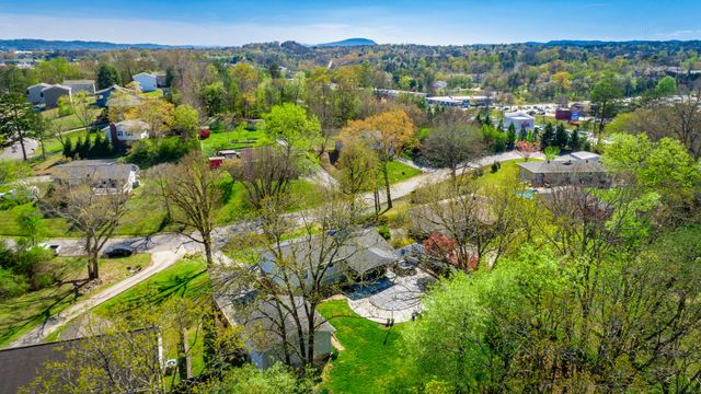 1121 O Henry Drive, Hixson, TN 37343