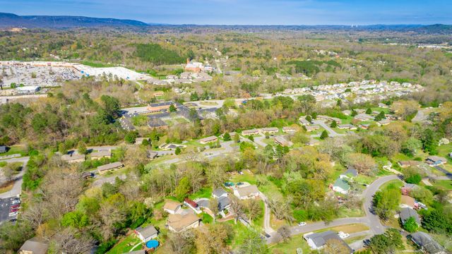 1121 O Henry Drive, Hixson, TN 37343