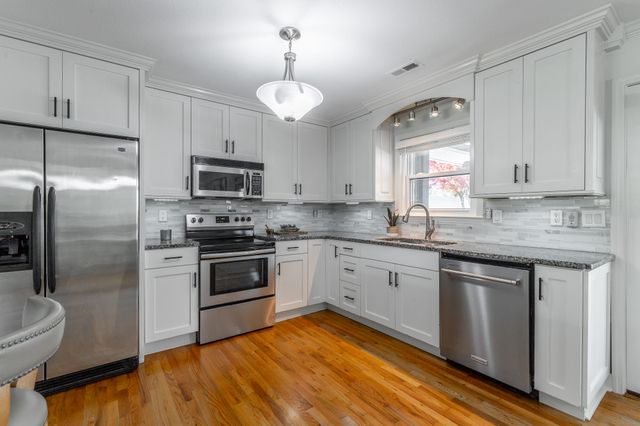 1121 O Henry Drive, Hixson, TN 37343