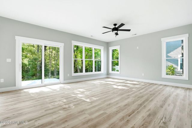 554 Sanctuary Point SW, Supply, NC 28462