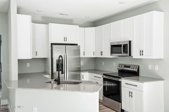 554 Sanctuary Point SW, Supply, NC 28462