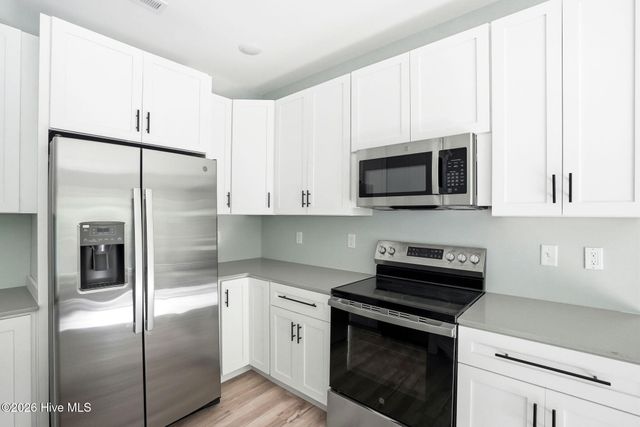 554 Sanctuary Point SW, Supply, NC 28462