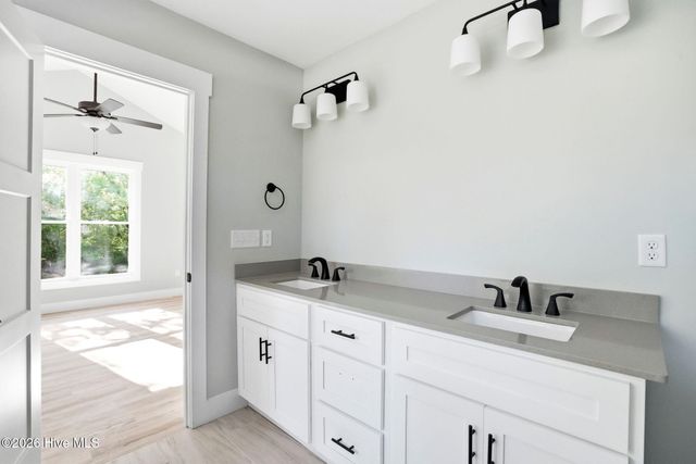 554 Sanctuary Point SW, Supply, NC 28462