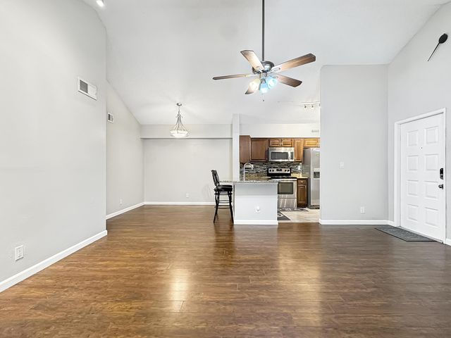 3083 N Oakland Forest Drive 306, Oakland Park, FL 33309