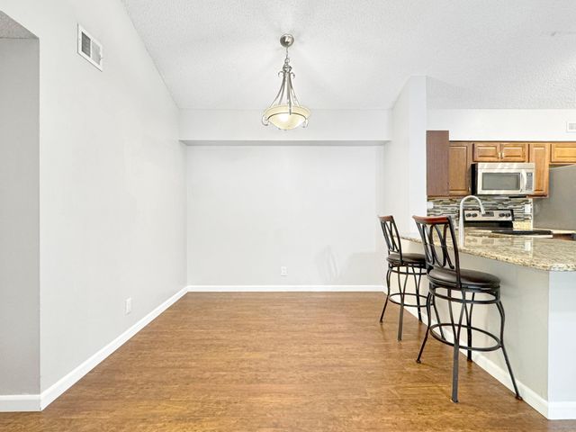 3083 N Oakland Forest Drive 306, Oakland Park, FL 33309