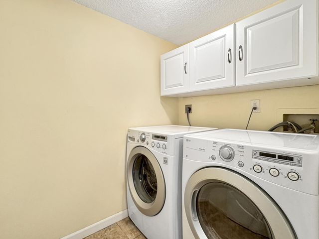 3083 N Oakland Forest Drive 306, Oakland Park, FL 33309