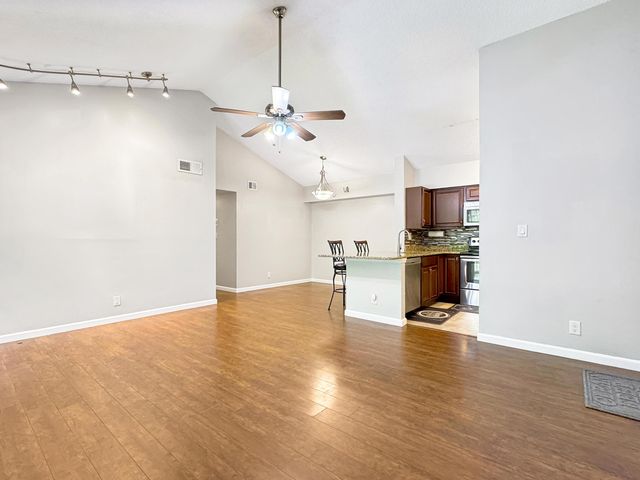 3083 N Oakland Forest Drive 306, Oakland Park, FL 33309