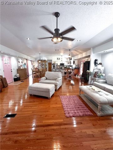 37 Poncho Drive, Chapmanville, WV 15508