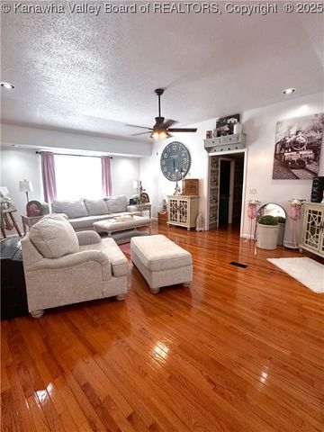 37 Poncho Drive, Chapmanville, WV 15508