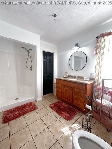 37 Poncho Drive, Chapmanville, WV 15508