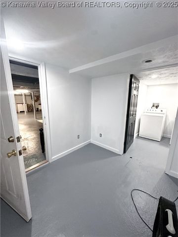 37 Poncho Drive, Chapmanville, WV 15508