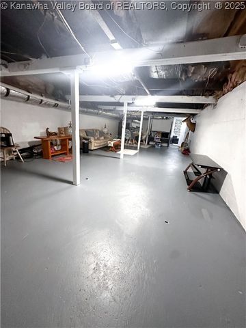 37 Poncho Drive, Chapmanville, WV 15508