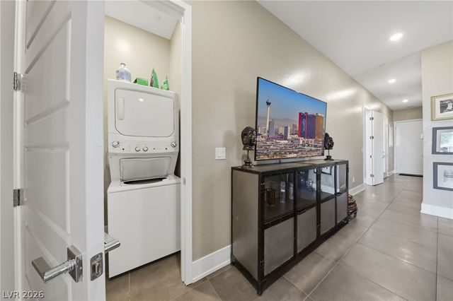 302 Shaded Canyon Drive, Henderson, NV 89012