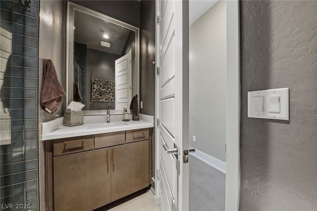 302 Shaded Canyon Drive, Henderson, NV 89012