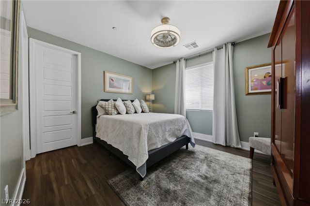 302 Shaded Canyon Drive, Henderson, NV 89012