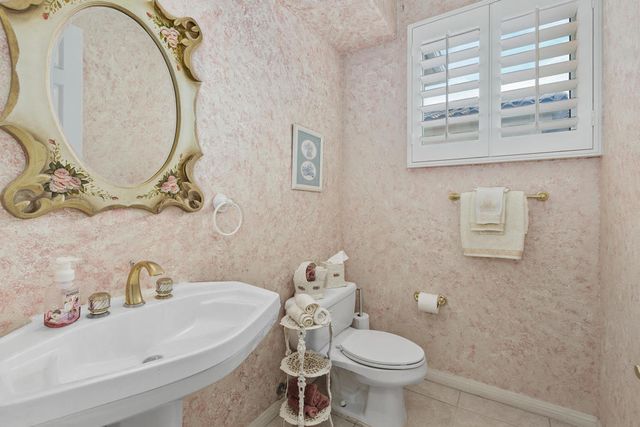 2 Othello Court, Rancho Mirage, CA 92270