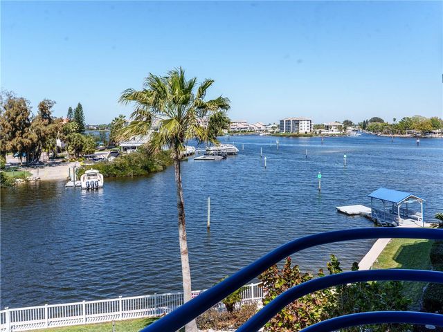 4823 EBBTIDE LANE 302, Port Richey, FL 34668